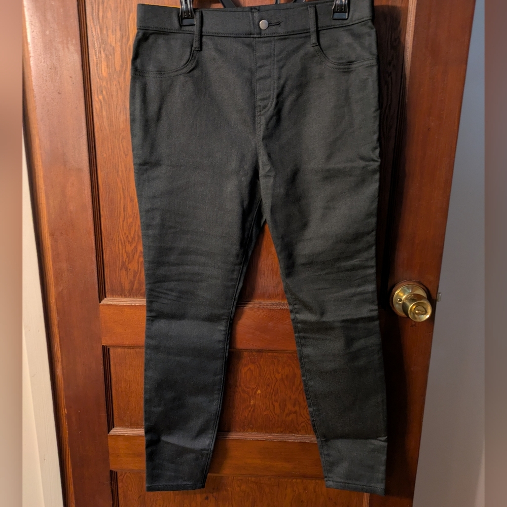 Time and Tru Women's Black Skinny Jeans